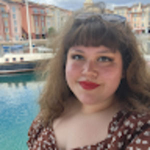 Meet your Posher, Graciela0234